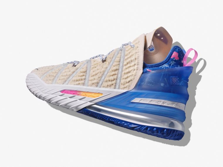 Nike LeBron 18