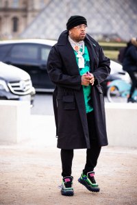 Street Style - Paris Fashion Week - Menswear F/W 2020-2021 : Day Two