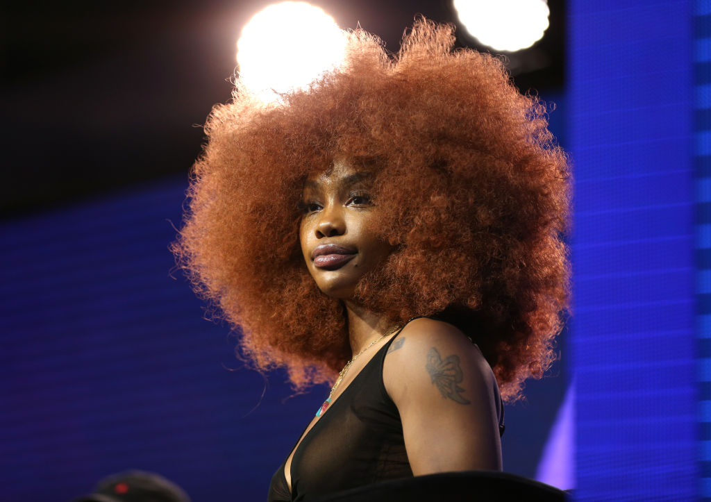 SZA Clears Drake of Any Creepy Behaivor, Says They Dated In 2009