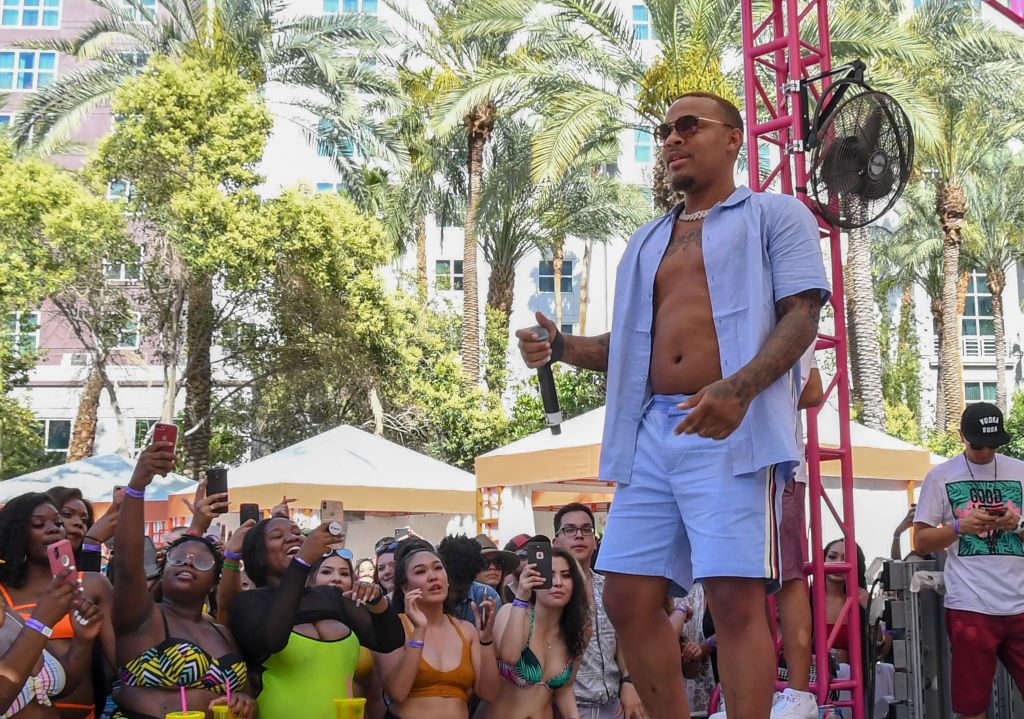 Bow Wow apologizes after crowded Houston club backlash