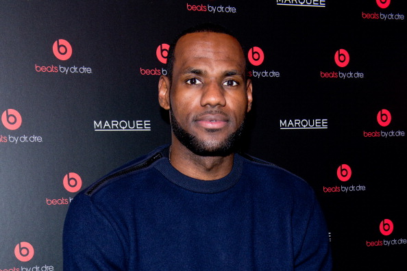 LeBron James Photographed Wearing Beats Unannounced Wireless Earbuds