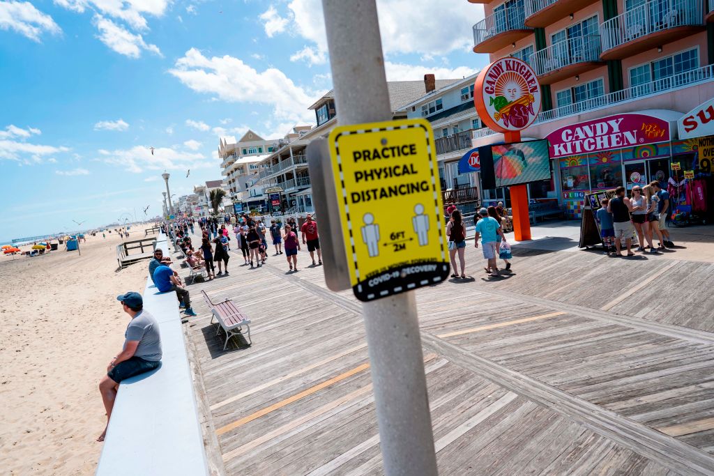Vaping While Black Cops In Ocean City Taser Teen Who Was Allegedly Vaping The Latest Hip Hop News Music And Media Hip Hop Wired - tase tase tase you song roblox