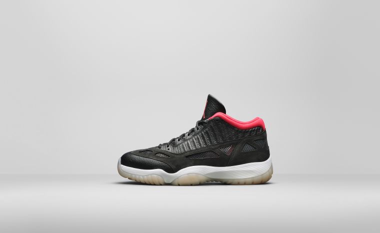 Air Jordan XI Low IE