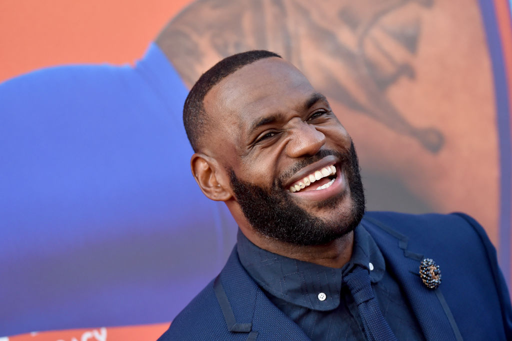 LeBron James Is The First Active Athlete To Earn $1 Billion