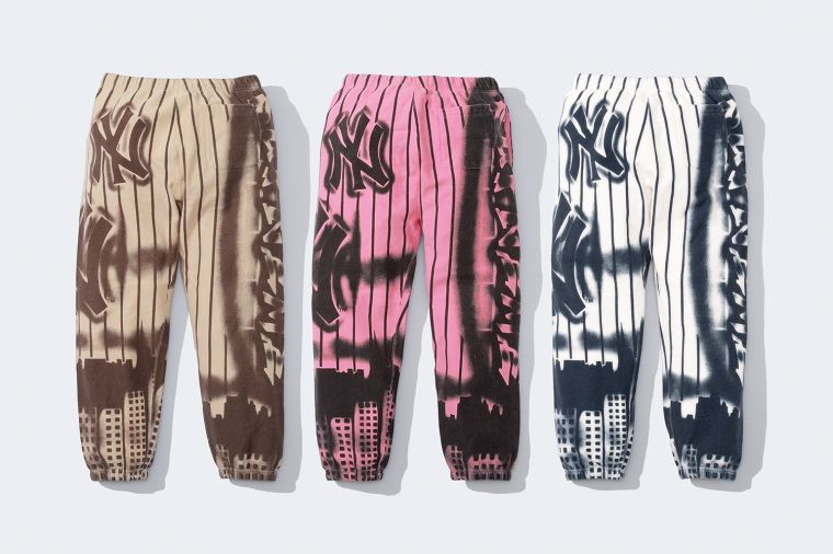 Supreme® x New York Yankees™