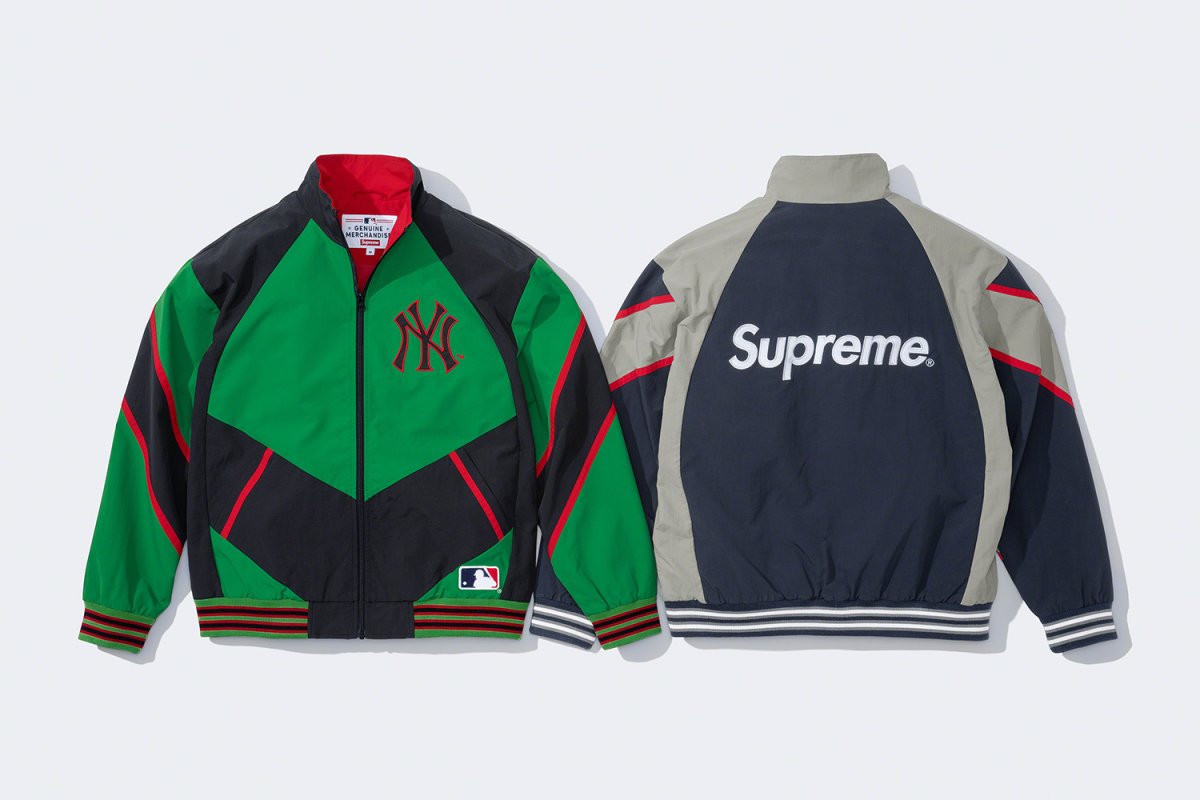 Supreme® x New York Yankees™