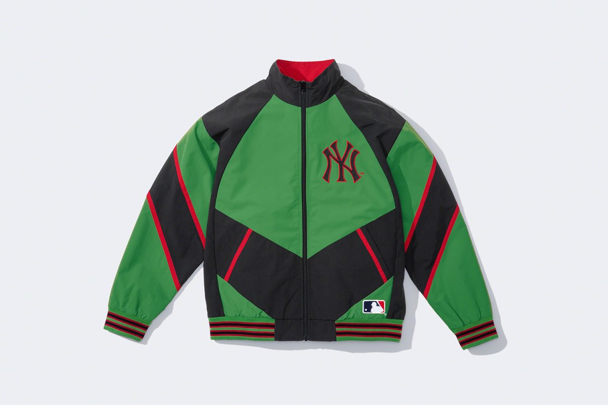 Supreme® x New York Yankees™