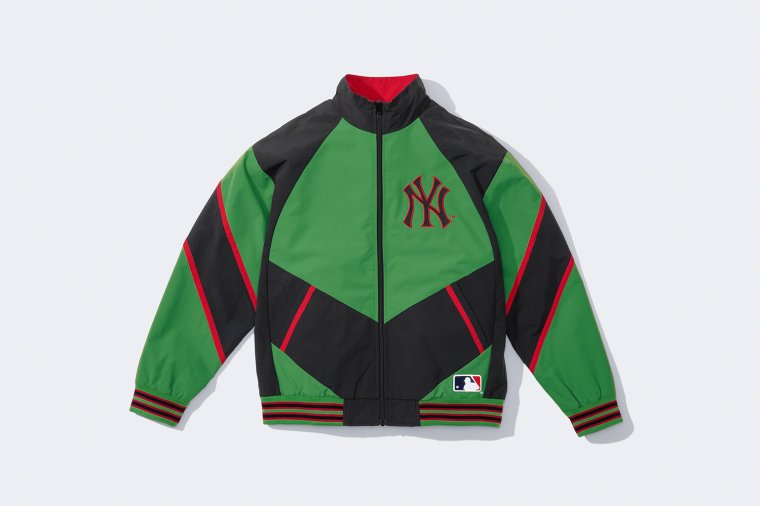 Supreme® x New York Yankees™