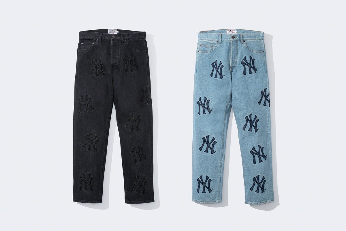 Supreme® x New York Yankees™