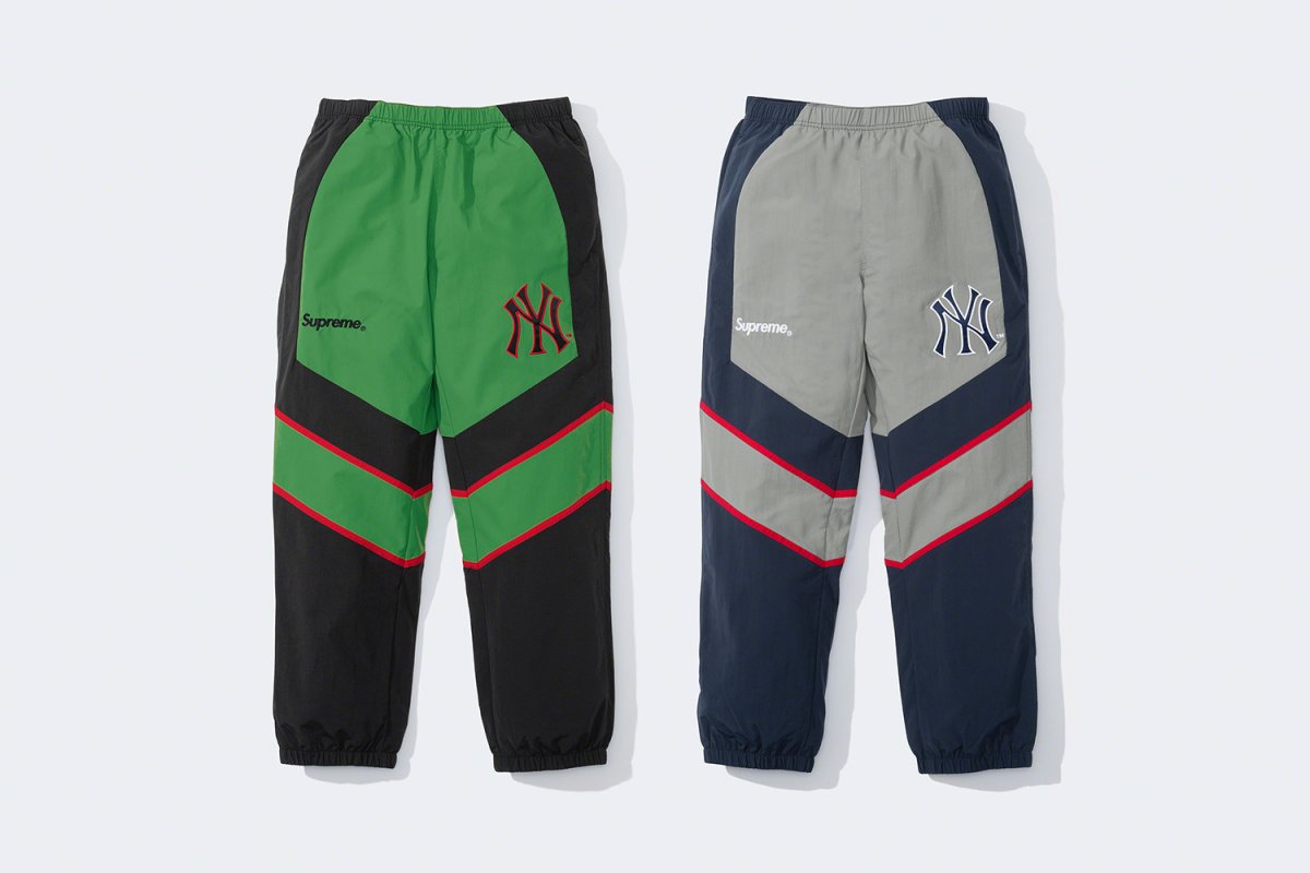 Supreme® x New York Yankees™