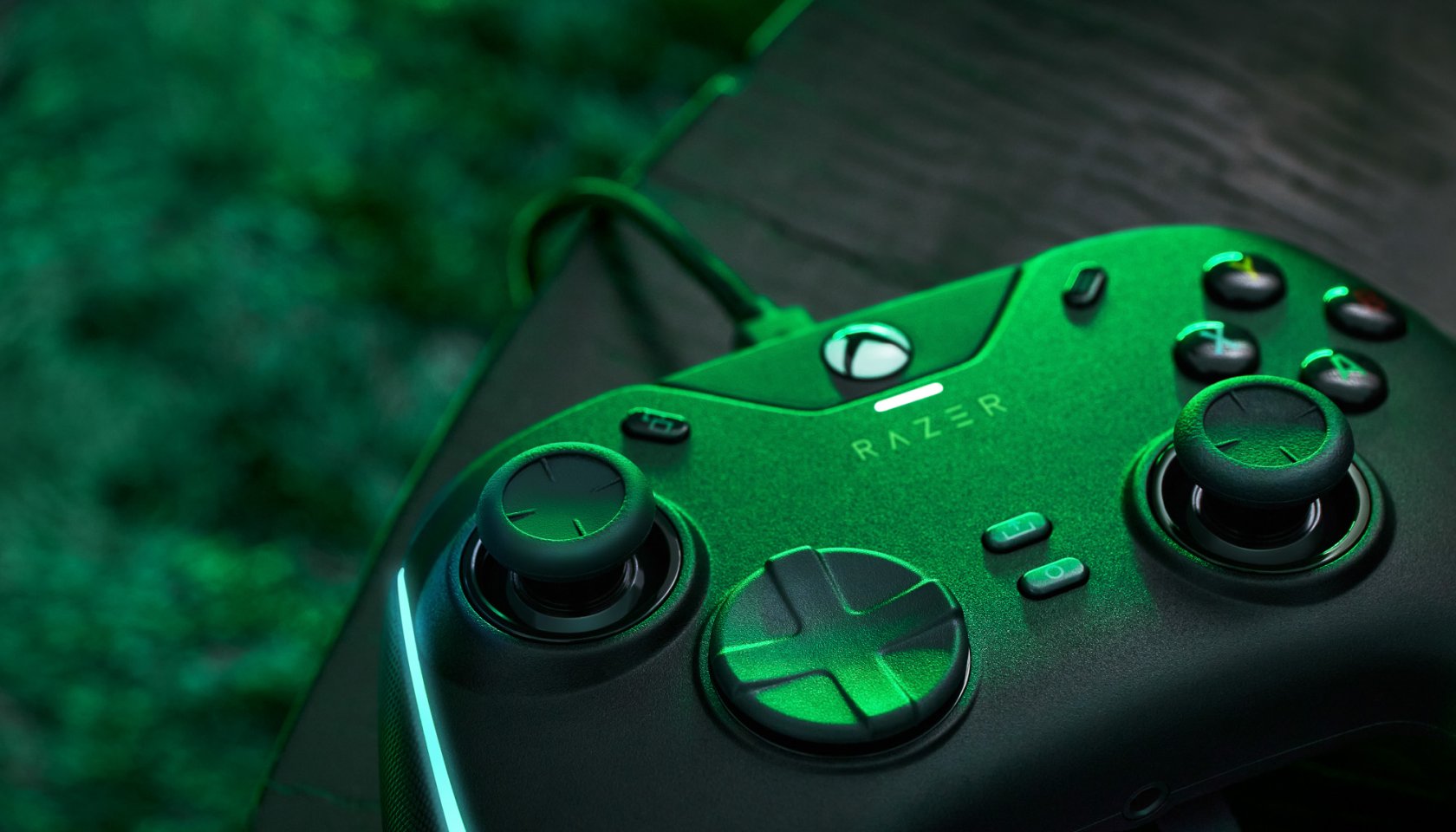 WOLVERINE V2 CHROMA Pro Controller For Xbox