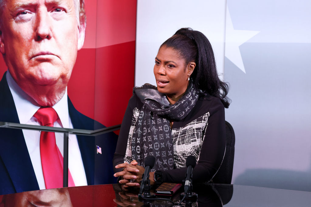 Omarosa Gets A Win In Battle With Donald Trump About N.D.A. Agreement 