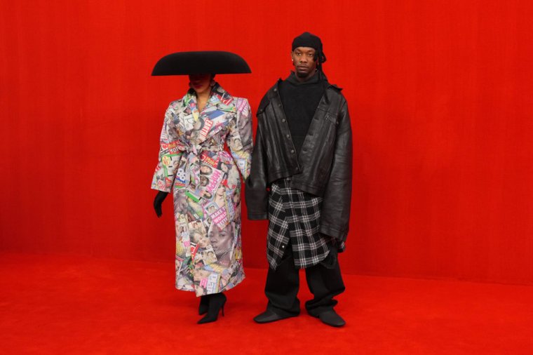 Balenciaga : Runway - Paris Fashion Week - Womenswear Spring Summer 2022