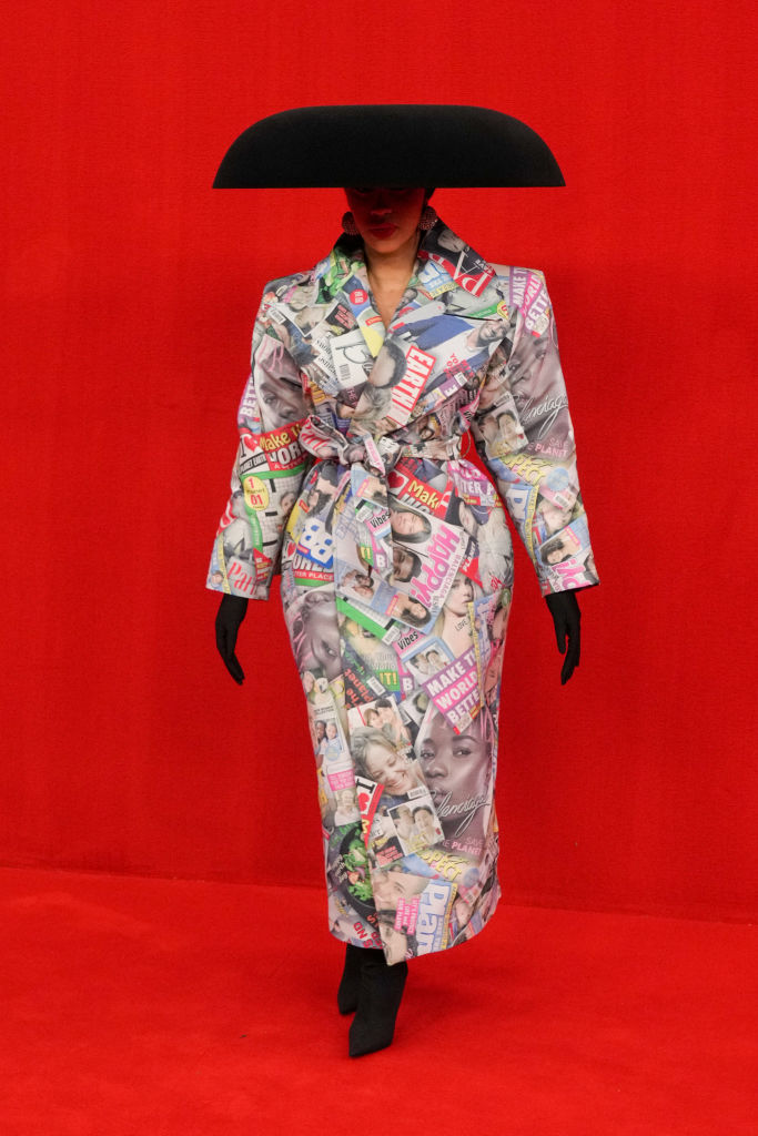 Balenciaga : Runway - Paris Fashion Week - Womenswear Spring Summer 2022