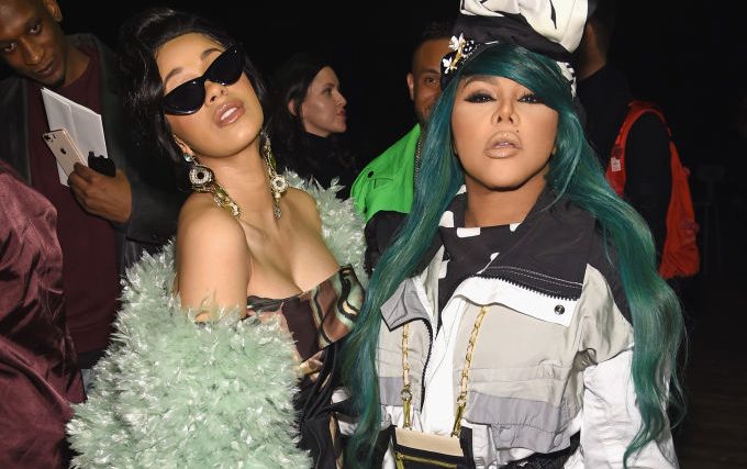 Cardi B Puts On Her Cape To Defend Lil Kim From Cyberbullying 