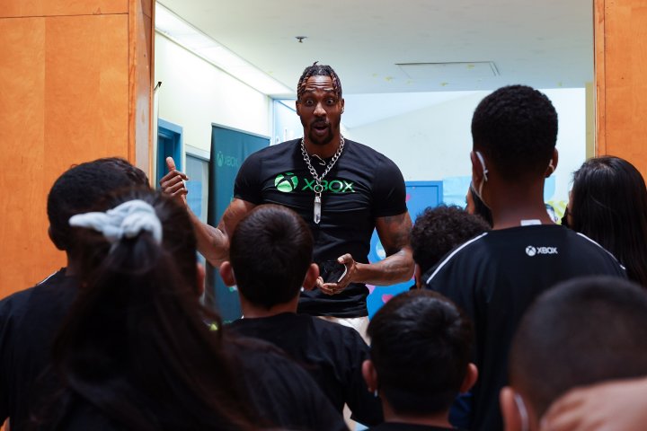 Dwight Howard Surprises Boys & Girls Club with State-of-the-Art Gaming Dream Spaces with Xbox