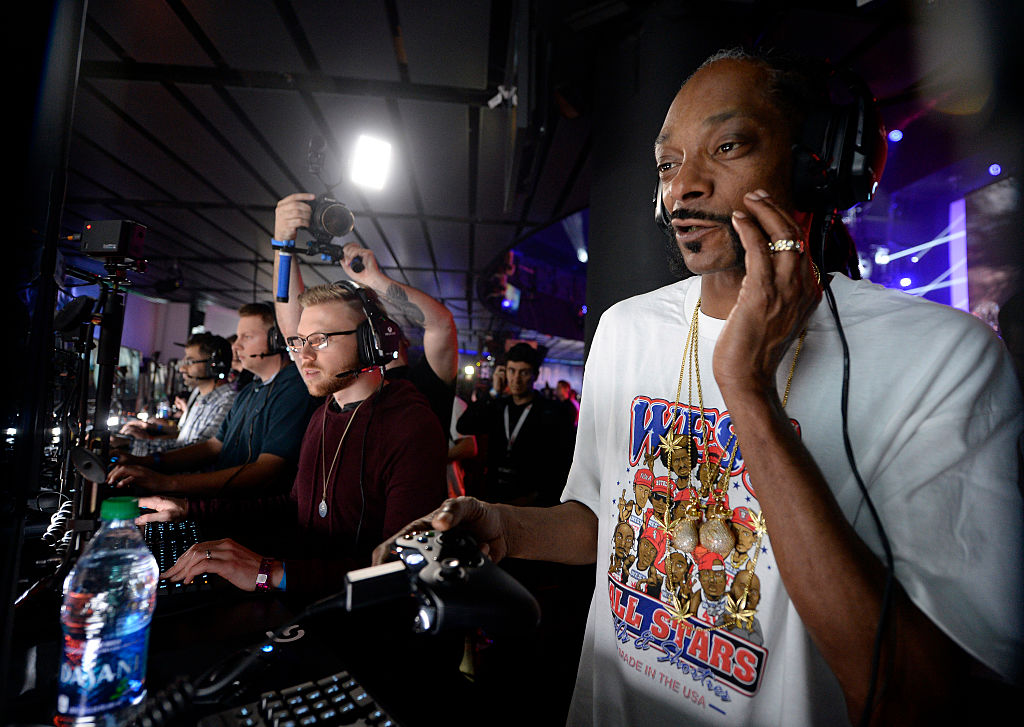 Snoop Dogg Joins FaZe Clan As A Content Creator & Board of Directors Member