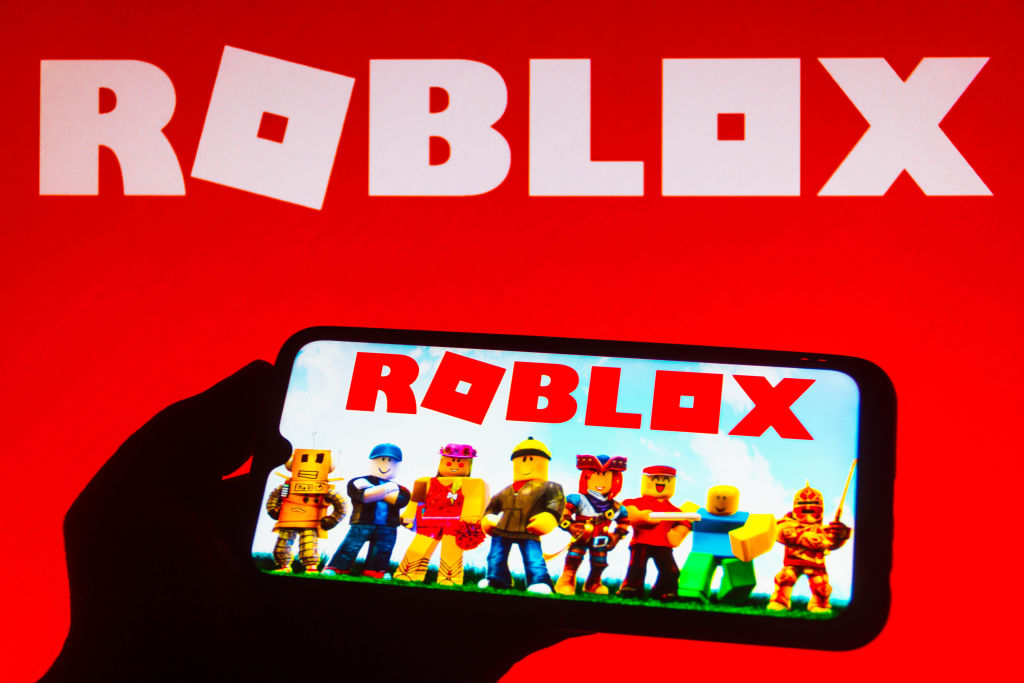 Kid Gets BANNED! For Stealing A Roblox Gift Card!? 