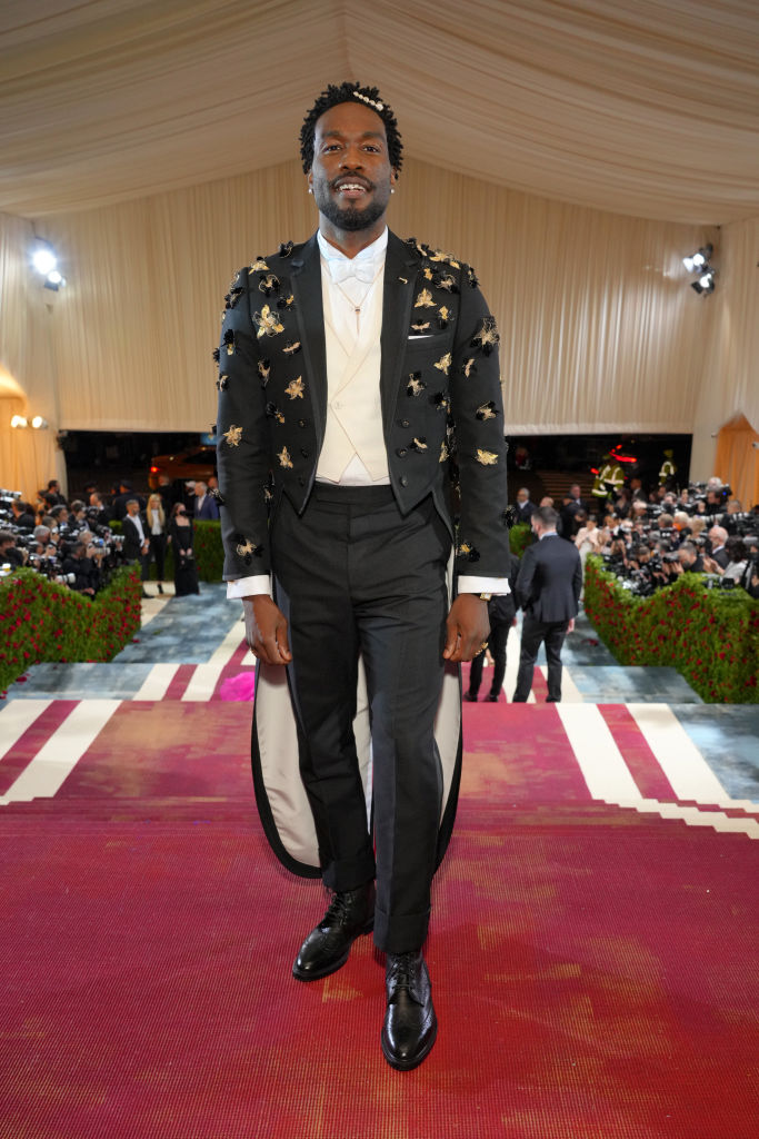Yahya Abdul-Mateen II was in his bag with this look.