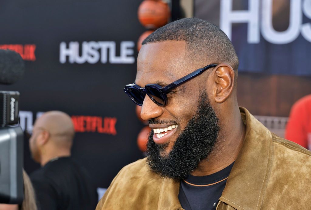 LeBron James Becomes The NBA's First Billionaire While Still Playing