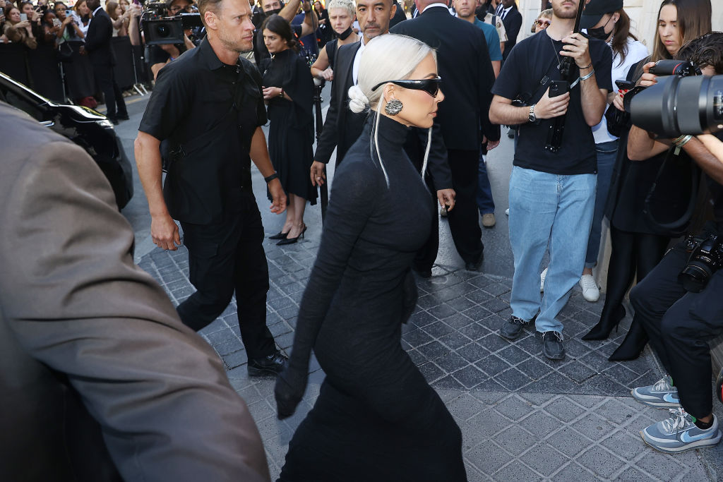 Balenciaga : Outside Arrivals - Paris Fashion Week - Haute Couture Fall Winter 2022 2023