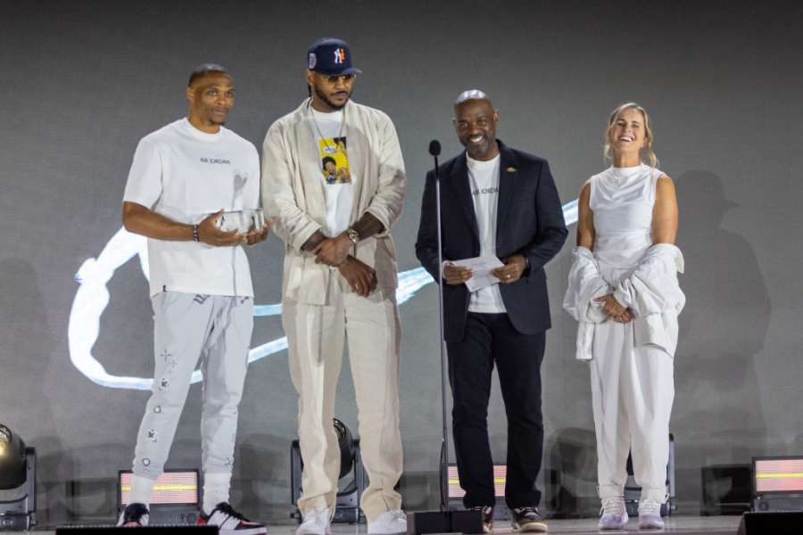 Nike JDI Day Returns, Drake Hosts Nike Maxim Awards