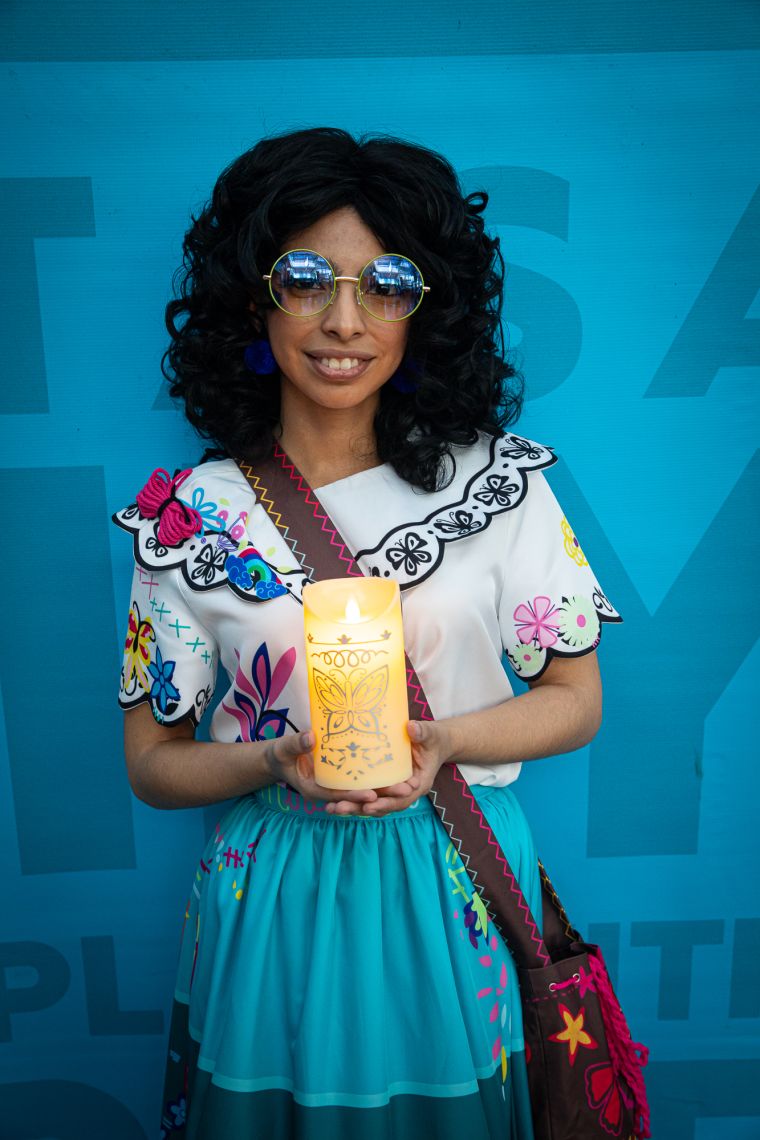 Mirabel Madrigal (Encanto)