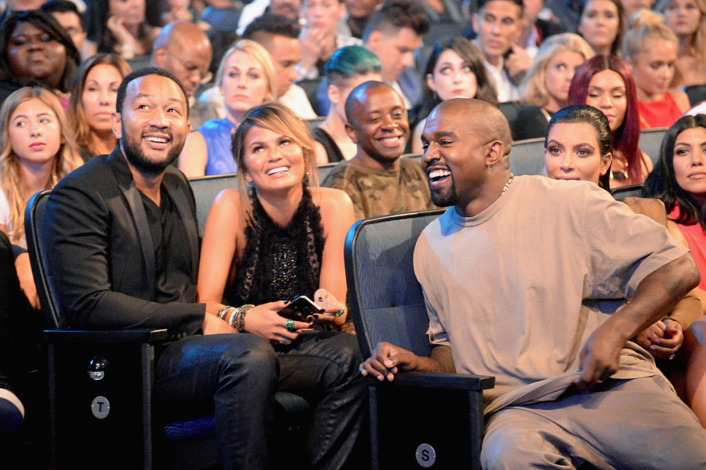 2015 MTV Video Music Awards - Backstage