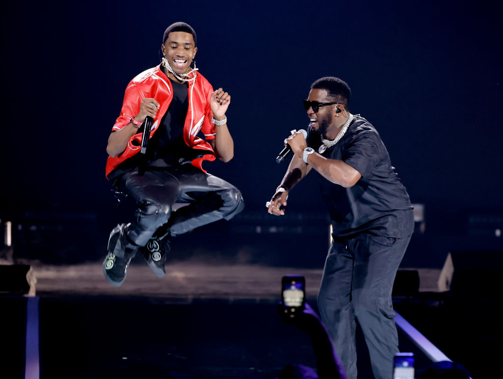 <div>P. Diddy & Son Christian Celebrate Having Their Records Top The Charts At The Same Time</div>