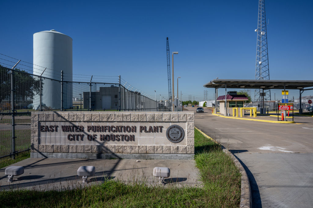 Schools Cancelled And A Boil Water Issue Ordered For Houston