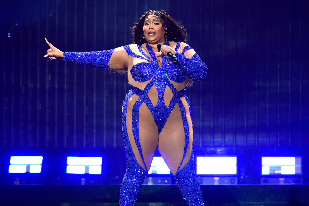 Lizzo Spotlights Social Justice Activists During People’s Choice Champion Award Honor   