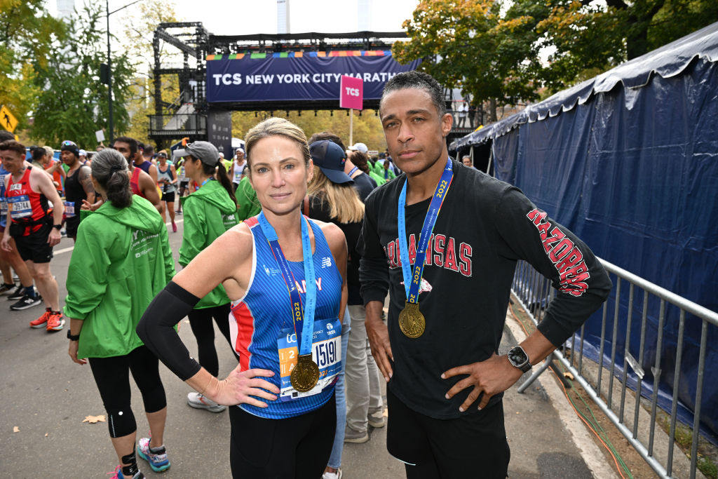 <div>ABC Probing T.J. Holmes & Amy Robach’s Whirlwind Romance</div>