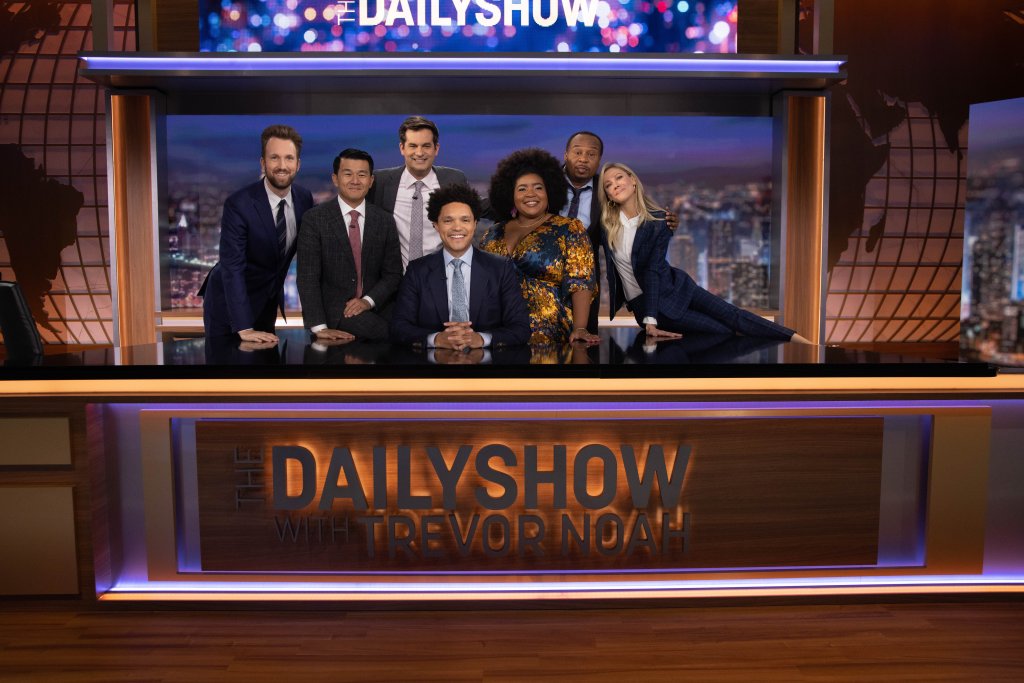<div>Trevor Noah Exits ‘Daily Show’ And Thanks Fans, Haters & Black Women </div>