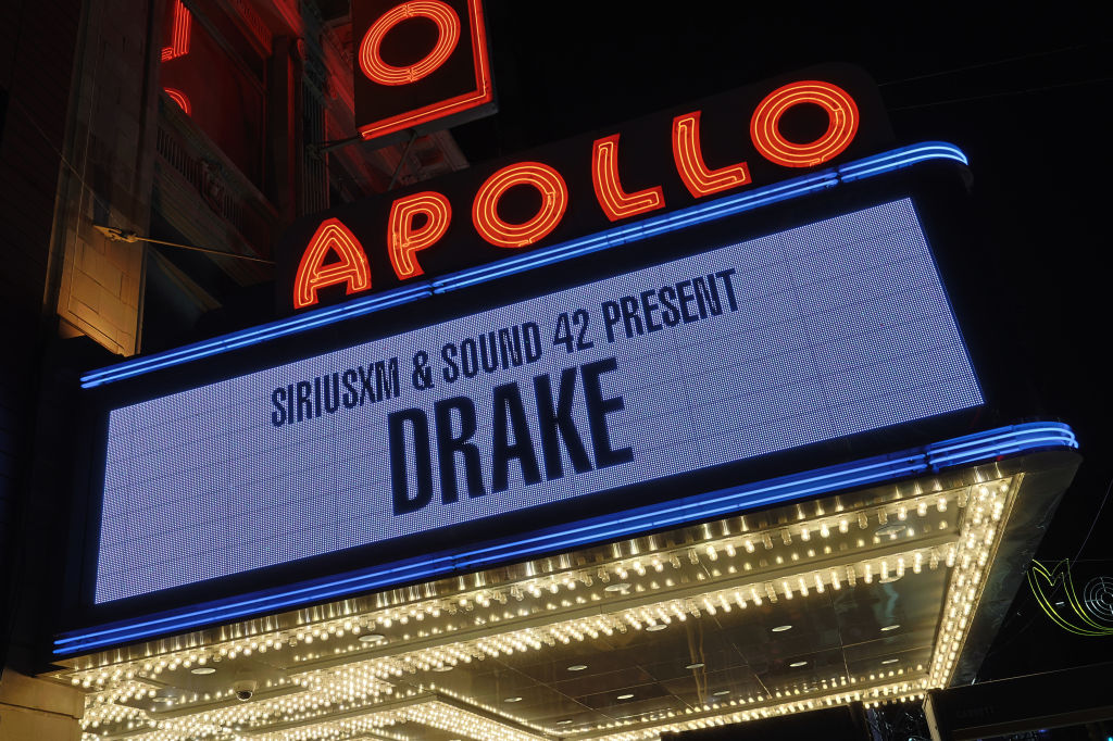 Drake Membawa Dipset, 21 Savage Di Pertunjukan Teater Apollo