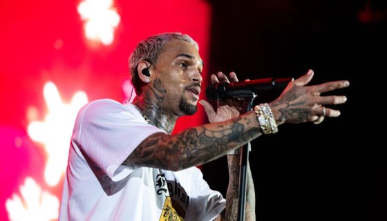 Chris Brown Apologizes After Disrespecting Robert Glasper #ChrisBrown