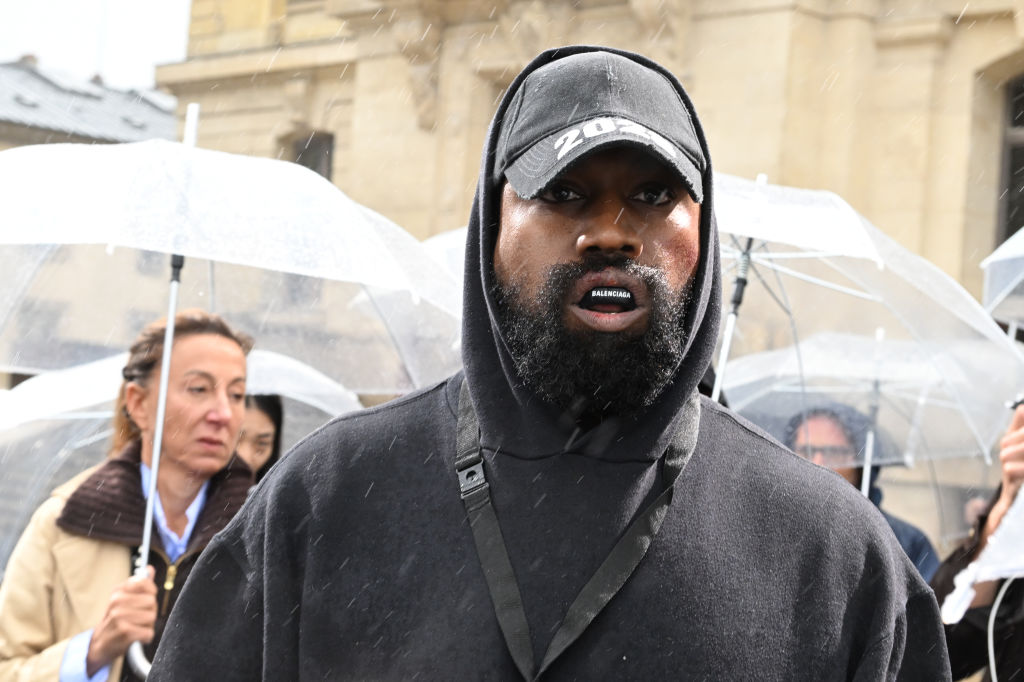 Kanye West Avoids Battery Charges After Snatching And Tossing Woman’s Cell Phone