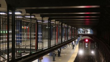 4 train stabbing slashing NYC subway