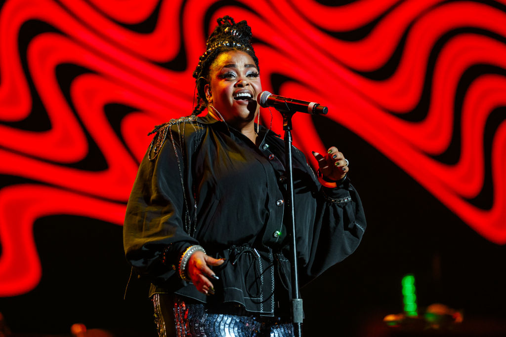 Jill Scott Delivers Rendition Of National Anthem, Twitter Reacts