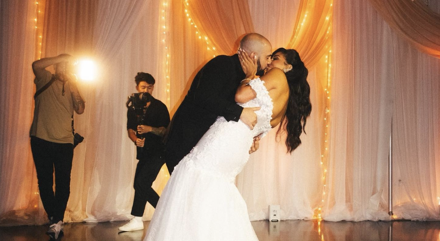 <div>Mazel Tov: Hot 97’s Peter Rosenberg & Natalie Amrossi Tie The Knot, Jim Jones Serenades The Newlyweds & Guests With “We Fly High”</div>
