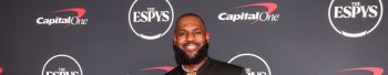Lakers' LeBron James wears $28K Louis Vuitton outfit for NBA opening night  