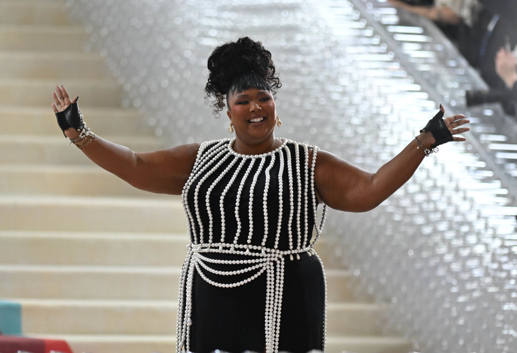 The 2023 Met Gala Celebrating "Karl Lagerfeld: A Line Of Beauty" - Street Sightings