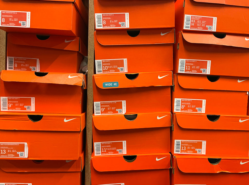 Nike Hit By Supply Chain Shortages Struggles To Keep Up With Demand Ahead Of Holiday Season