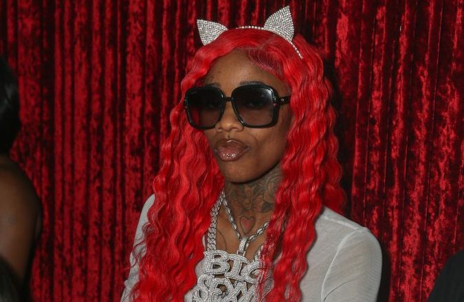 Sexxy Red Takes Students To Pound Town At UCLA Frat Party
