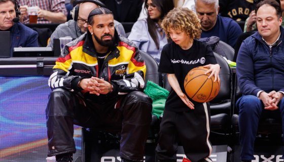 Drake Finally Drops “For All The Dogs,” Fans React To Possible
Subliminal Shots At Pusha T, Rihanna & More