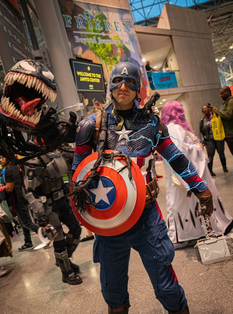 Captain America / Venom