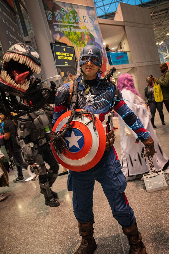 Captain America / Venom