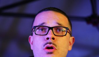 Activist and New York Daily News journalist Shaun King speaks to the crowd during a rally for women's rights on International Women's Day, Wednesday, March 8, 2017, at Westlake Park. (Genna Martin, seattlepi.com)
