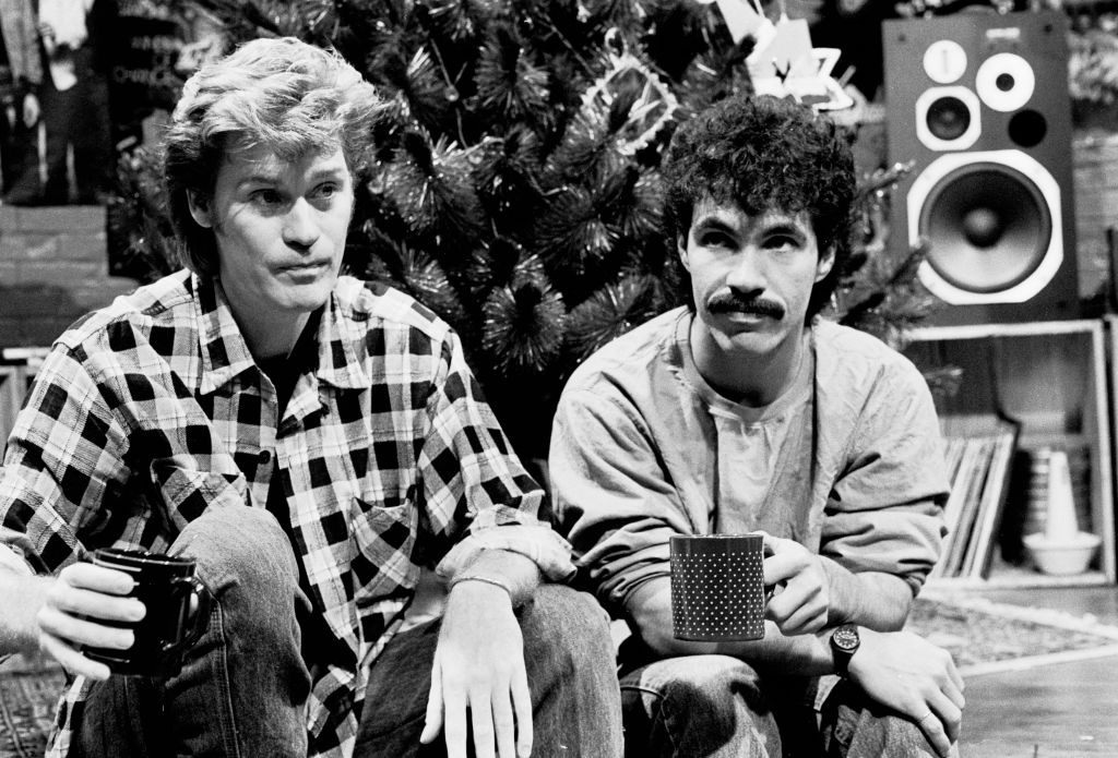 Blue-Eyed Bickering: Daryl Hall Sues John Oates, X Declares End Of Days