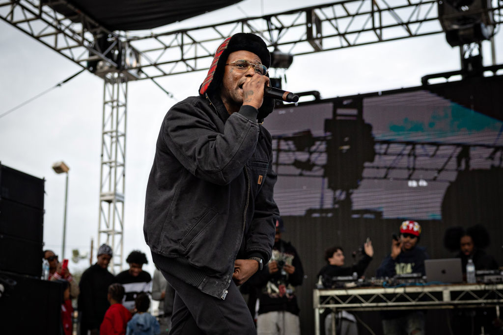 Top Dawg Entertainment (TDE) throws its 10th annual toy drive and concert featuring SZA, Jay Rock, YG and other TDE artists performing followed by a gift giveaway to kids in the Nickerson Gardens housing projects