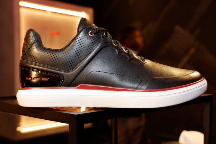 Тайгер Вудс и TaylorMade Golf анонсируют новый бренд одежды и обуви Sun Day Red